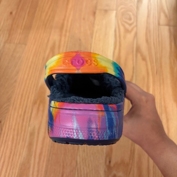 Crocs Baya Lined Tie-dye Graphic Clog - Picture 8 of 12